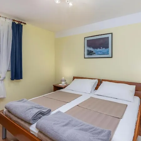 Apartment Beautiful In Krk